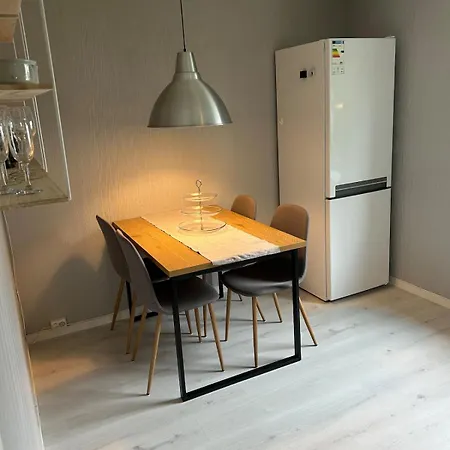 Cozy Close To The Center And Mountains *